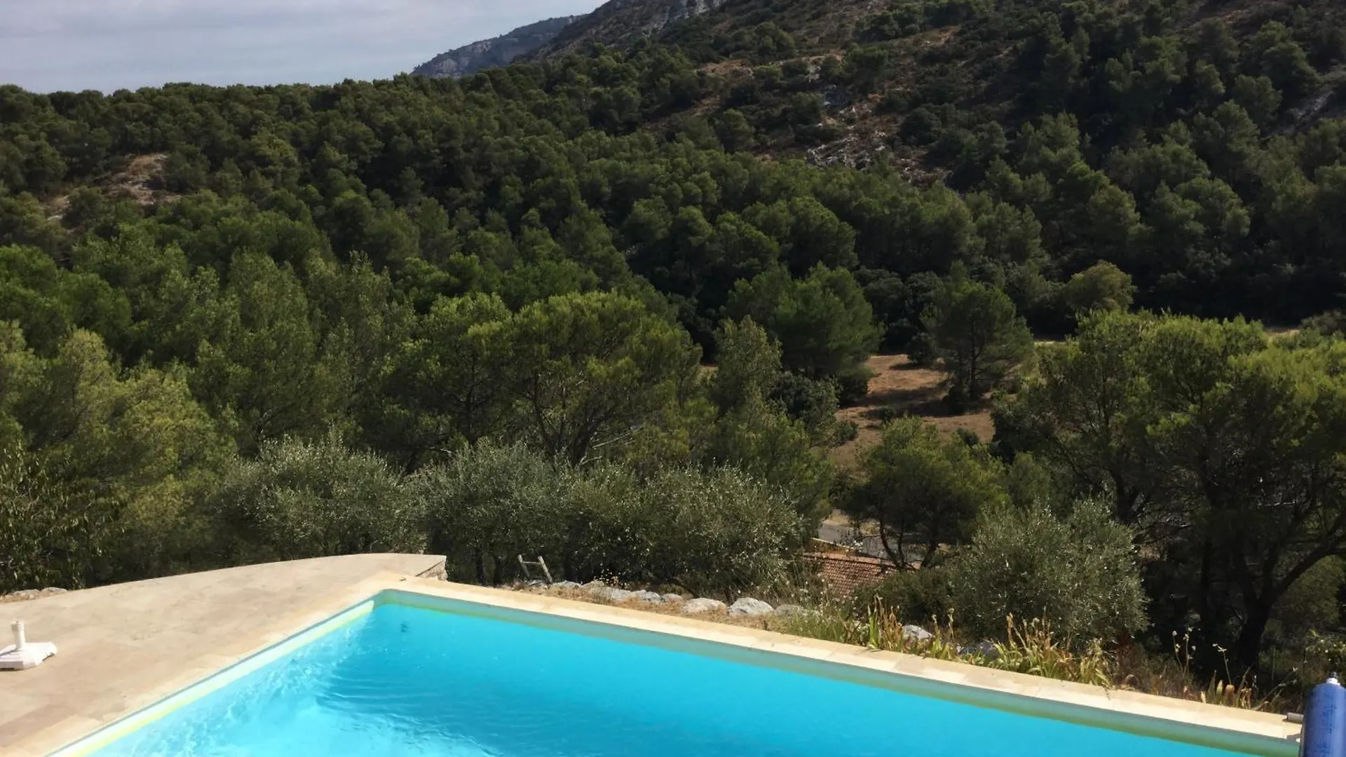 Pretty Gite With Pool In Cavaillon, Beautiful View On The Luberon Mountains, 4 People.