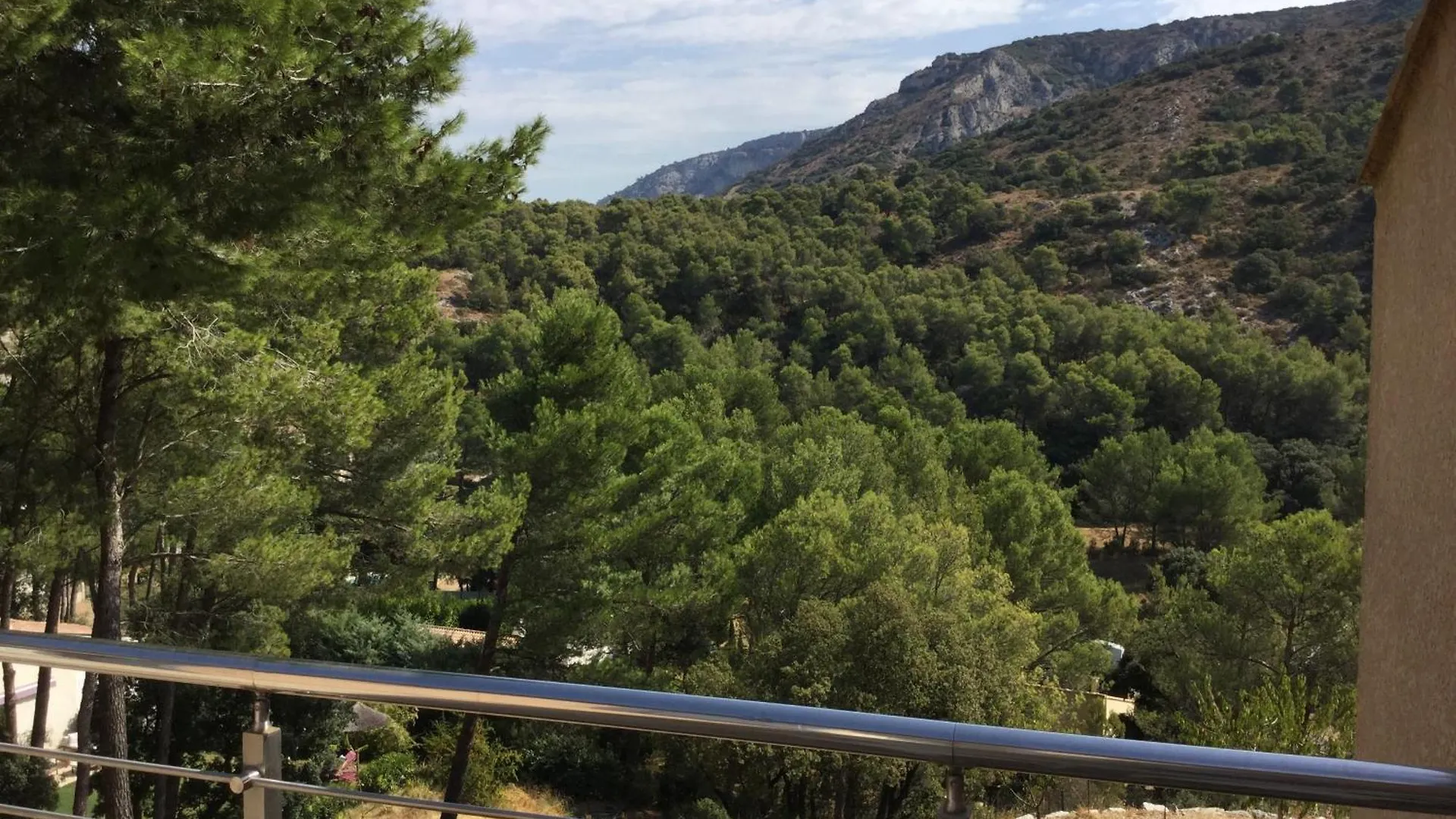 Holiday home Pretty Gite With Pool In Cavaillon, Beautiful View On The Luberon Mountains, 4 People. France